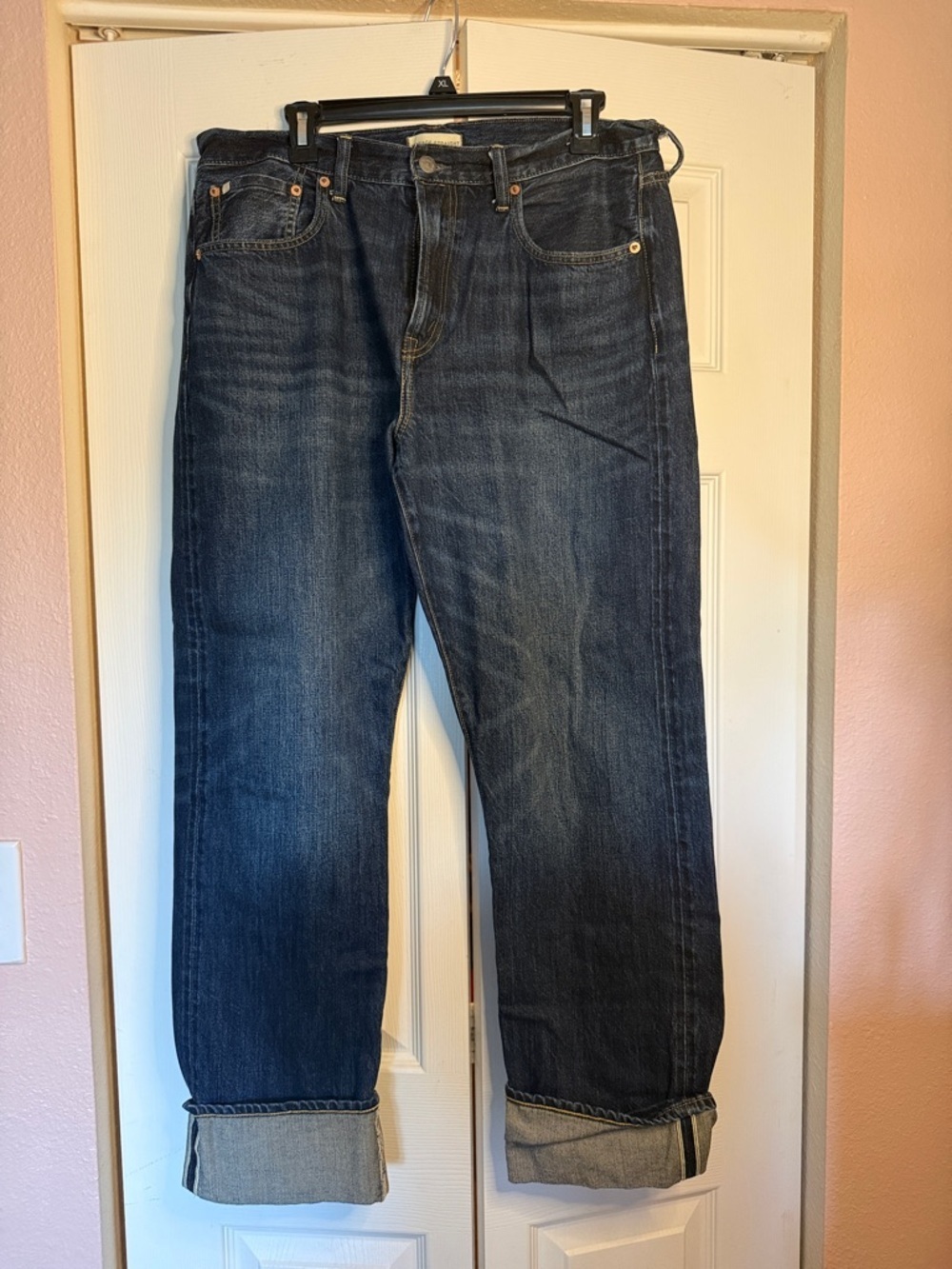 AE77 Women’s Dark Blue Straight-Leg Jeans size 31